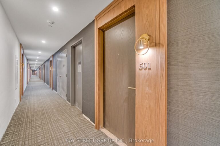 c13175780 photo 1