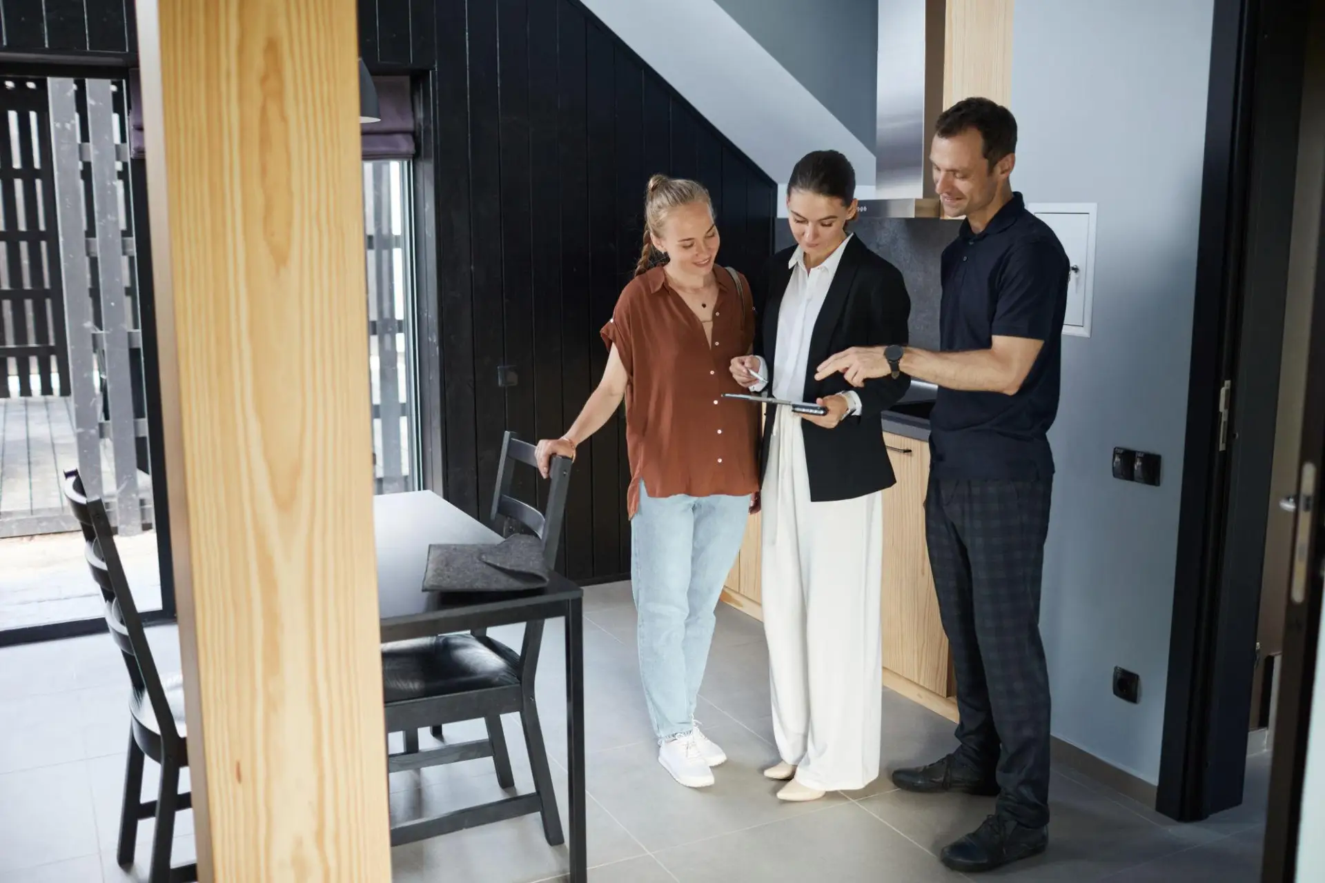 Home & Hope Realty
